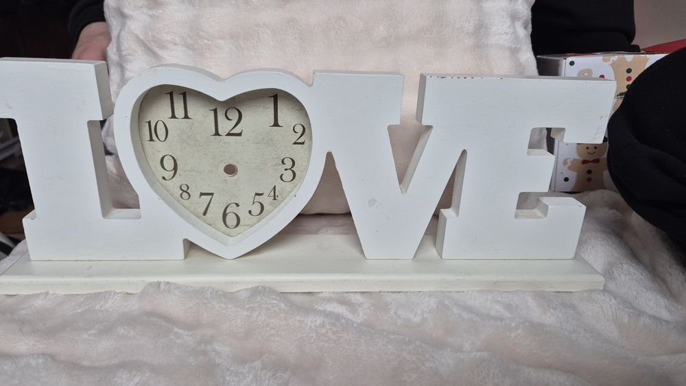 Zegarek stojący ozdobny