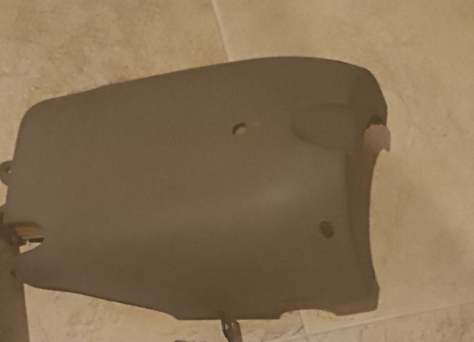 Audi A6 C6 Osłona kolumny kierowniczej osłona podłokietnika