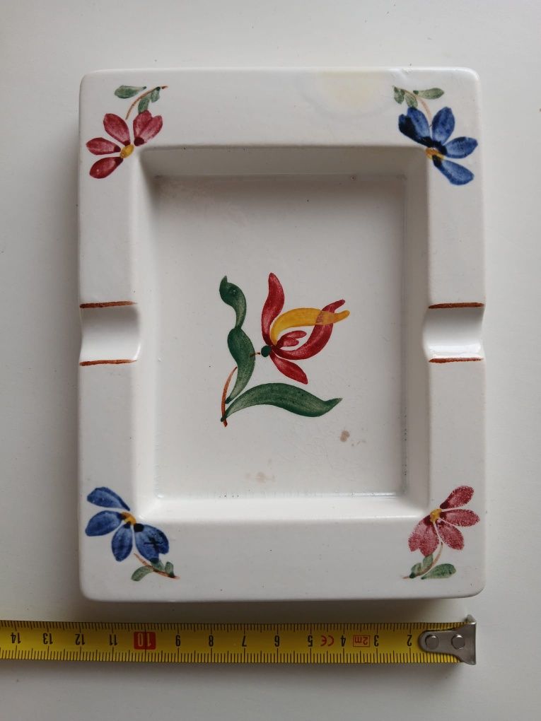 Cinzeiro pintado à mão