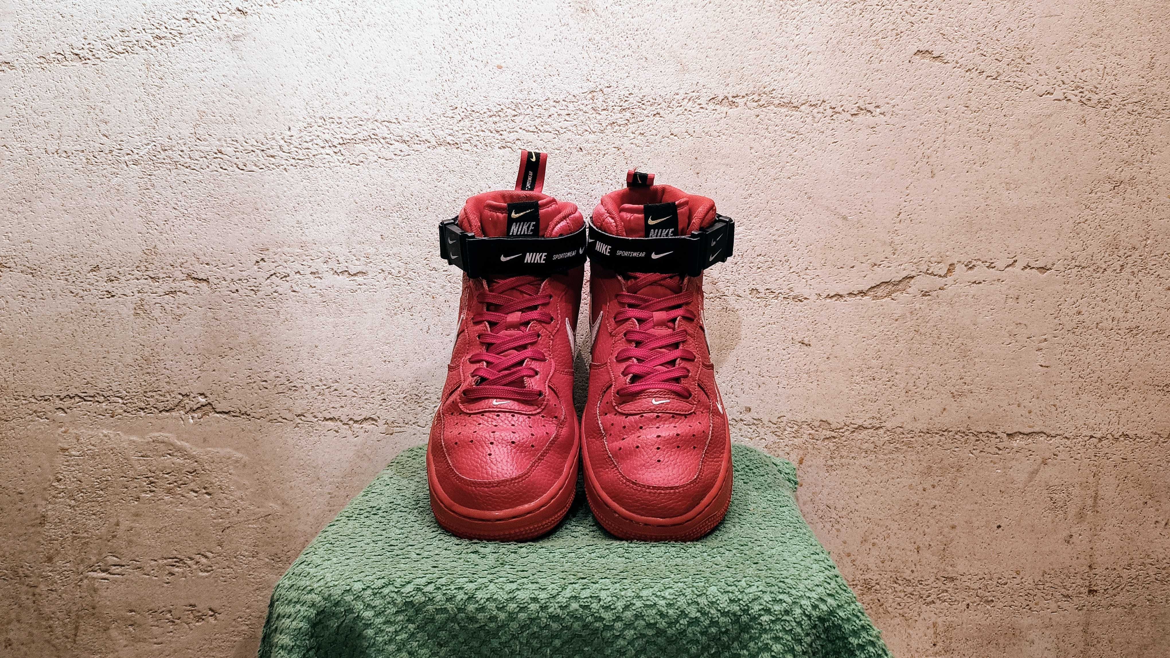 NIKE AIR FORCE 1 MID '07 LV8 r.42 skóra stan bardzo dobry