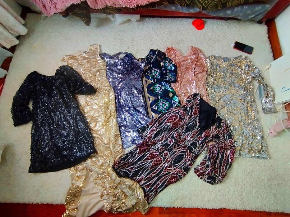Платья новогодние в паетках размер с-м-л