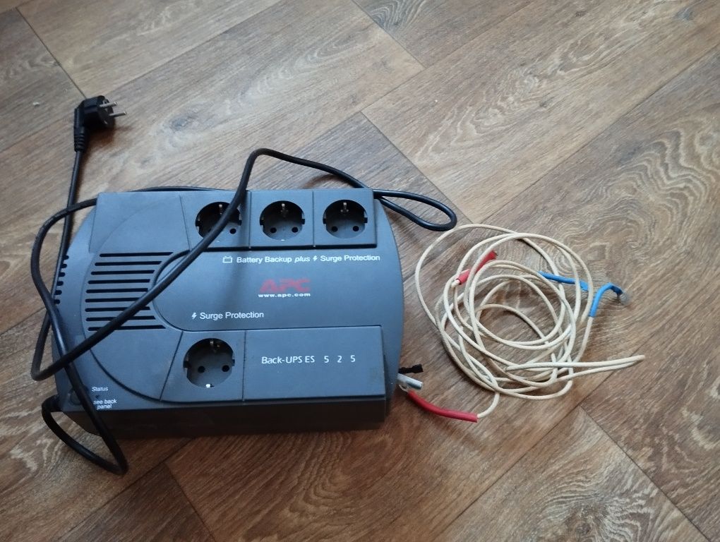 ДБЖ APC Back-UPS ES 525ва