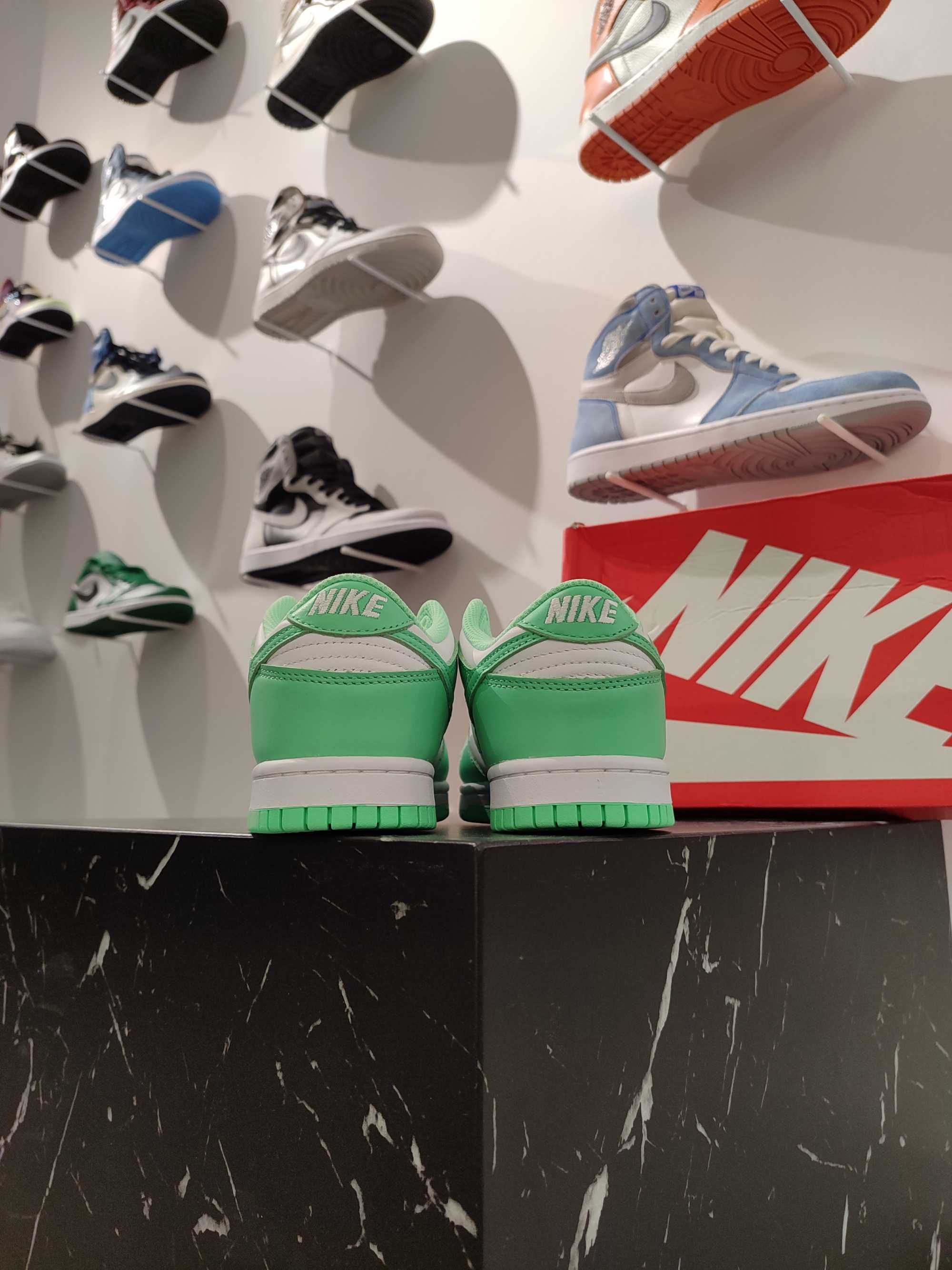 Кросівки NIKE Dunk Low Green Glow