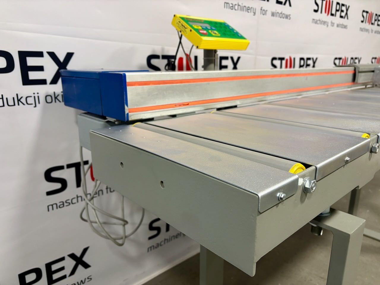 Elektroniczny przymiar długości TIGERSTOP 2.0R (2011)