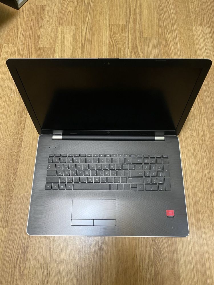 Ноутбук HP 17-ak074ur