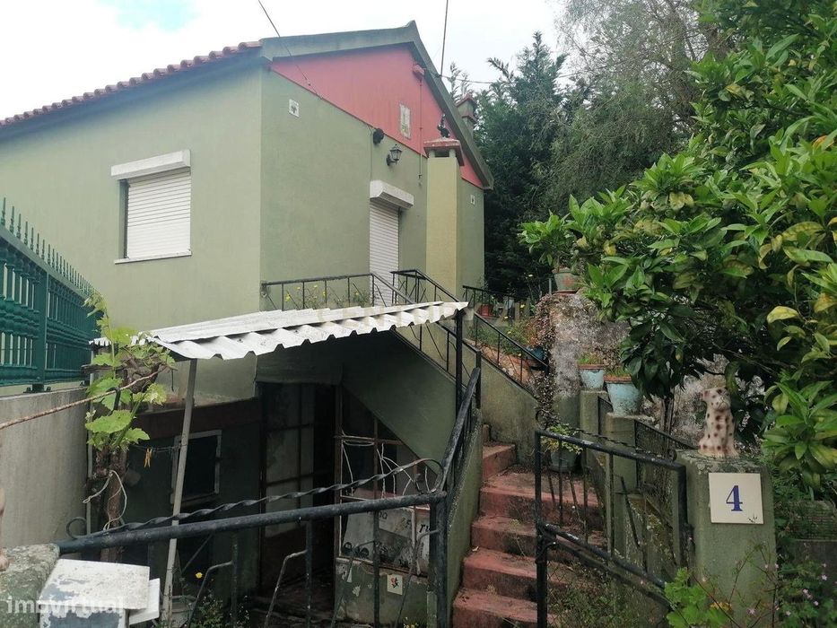 Moradia independente T2 - Sobral de Monte Agraço
