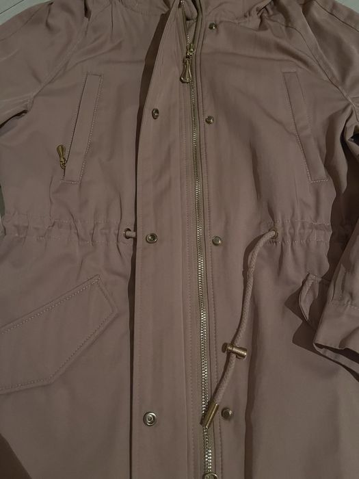 Срочно продам парку  на кролике. Срочно.