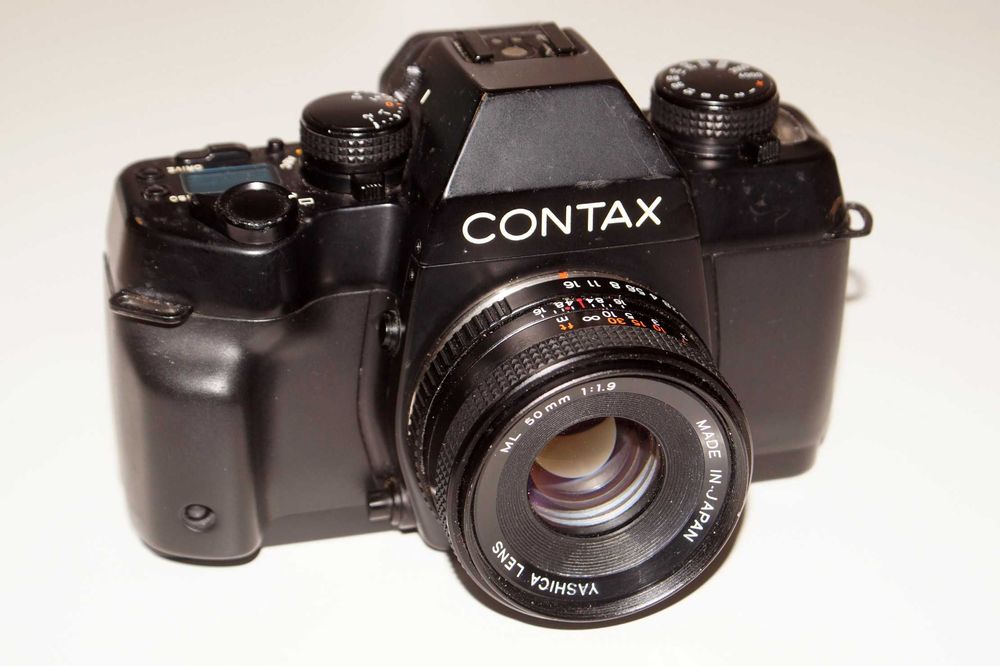 Contax ST body (+ Yashica 50mm f/1.9)