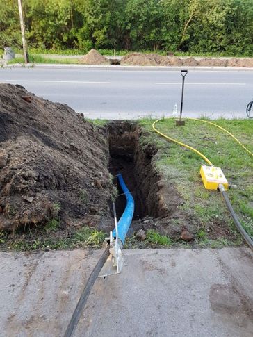 Przyłącza wodno kanalizacyjne, usługi koparkowe , przeciski pod drogą