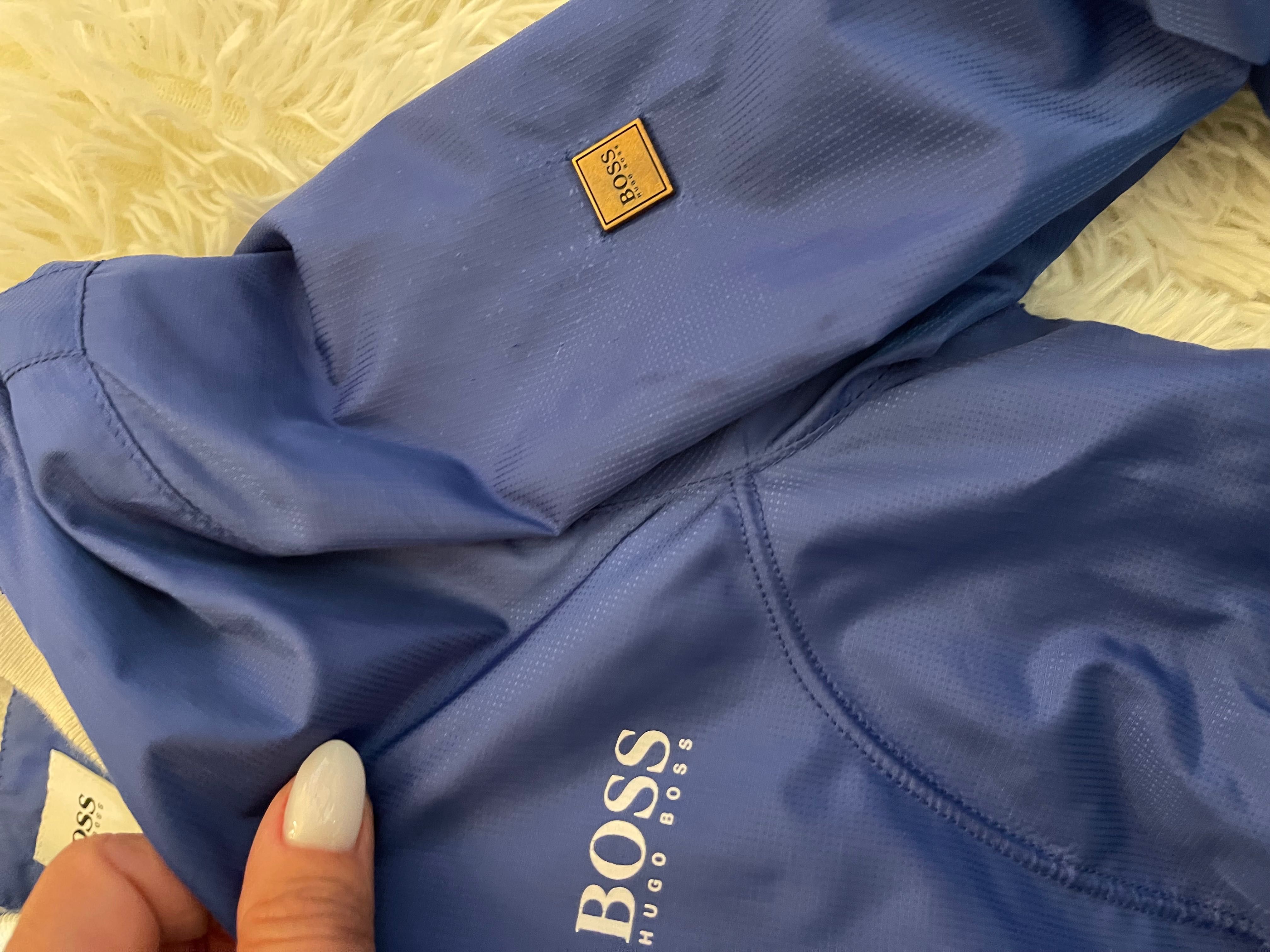Casaco de verão Hugo Boss.