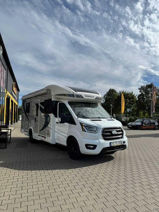 Chausson 720 Titanium Premium Automat w pełni wyposażony 5 os.