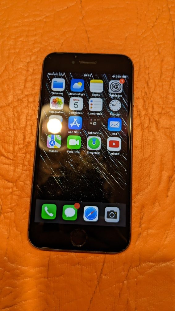 iPhone 8 (Preto)