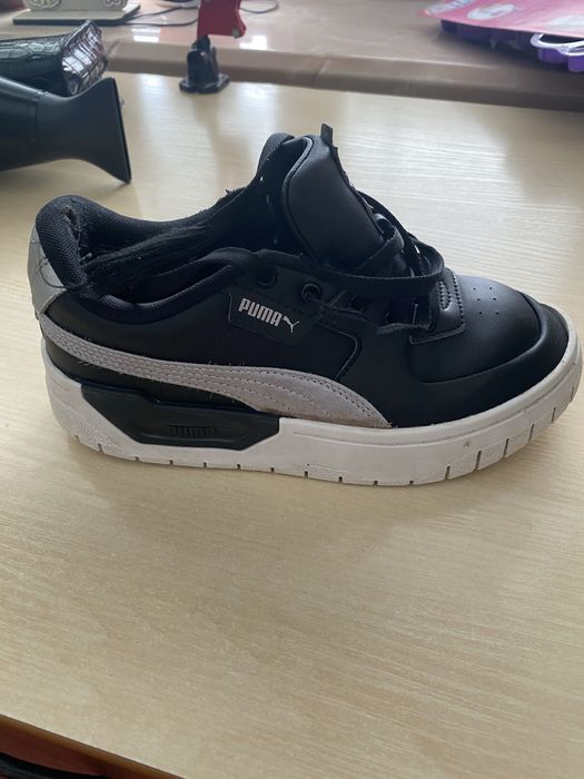 Дитяче взуття кросівки