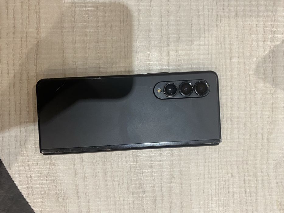 Samsung z fold 3