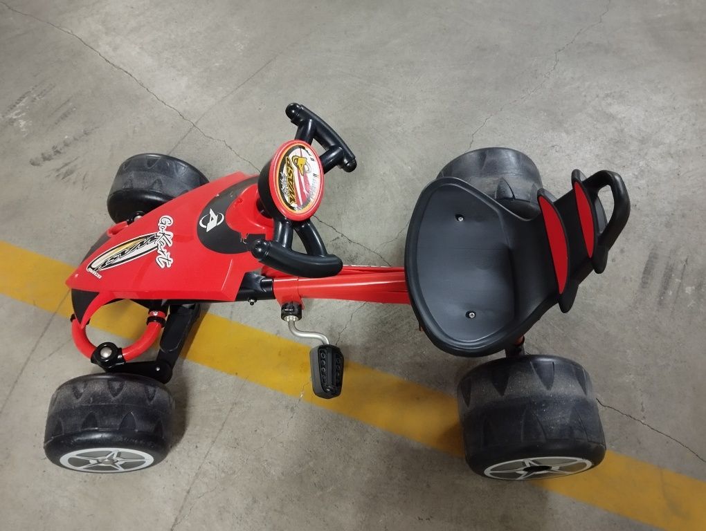 Kart com pedais Toysurus