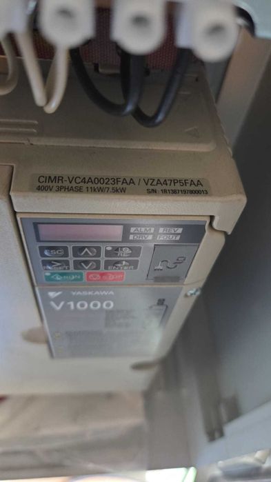 Falownik YASKAWA V1000 / 400V / 11.5KW / 7,5KW