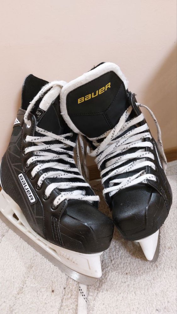 Конькі bauer supreme s140 38.5р