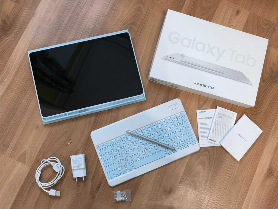 Tablet Samsung Galaxy Tab S7 FE 12''4 T733 128GB Jak NOWY! + gratisy