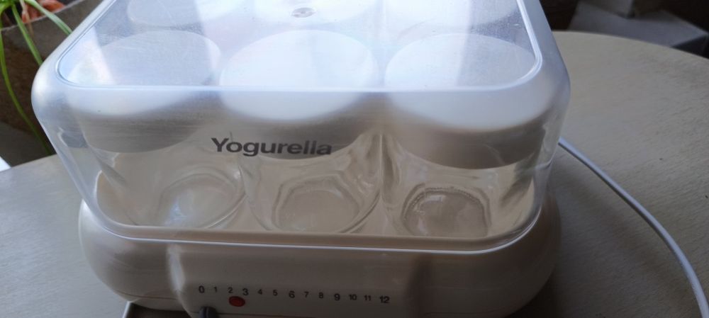 Йогуртниця ariete для приготування йогуртів вдома