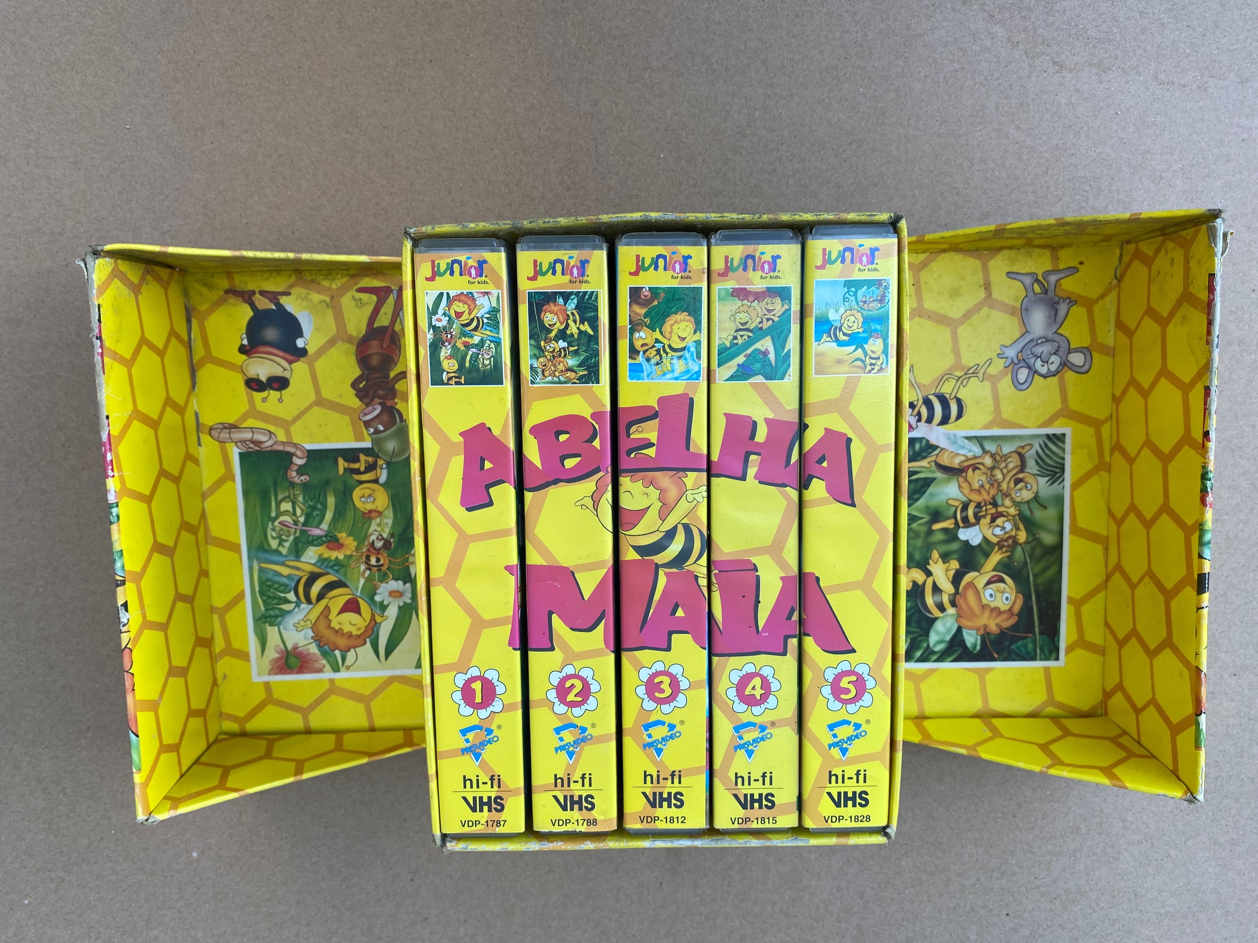 Pack caixa com 5 cassetes vhs da abelha Maia