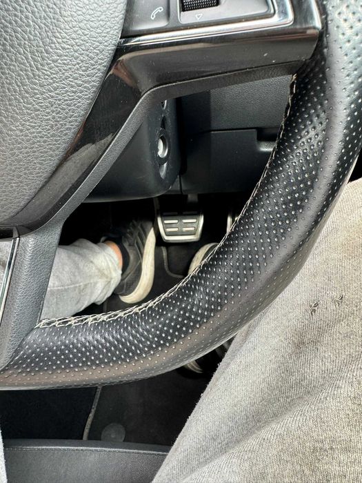 Кермо руль мультируль Octavia A7 VRS RS лепестки перфорація скошений