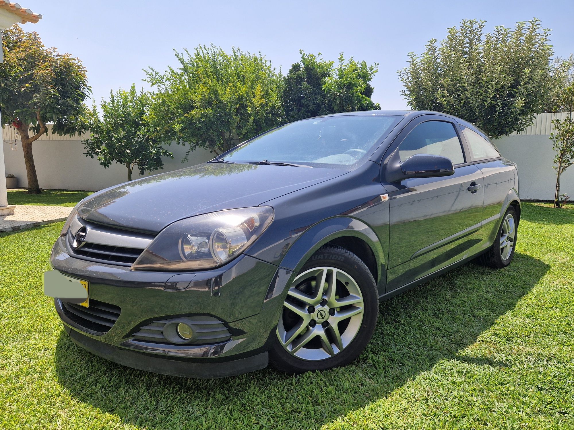 Opel Astra GTC 1.3 cdti
