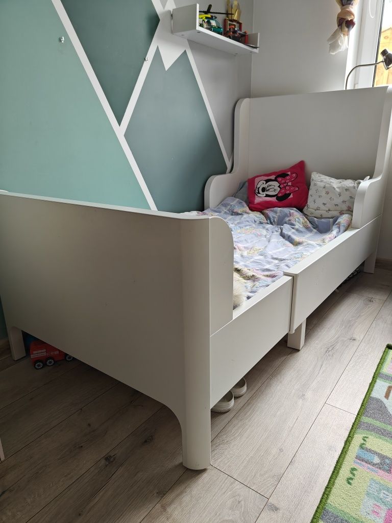 Łóżko Busunge Ikea z materacem