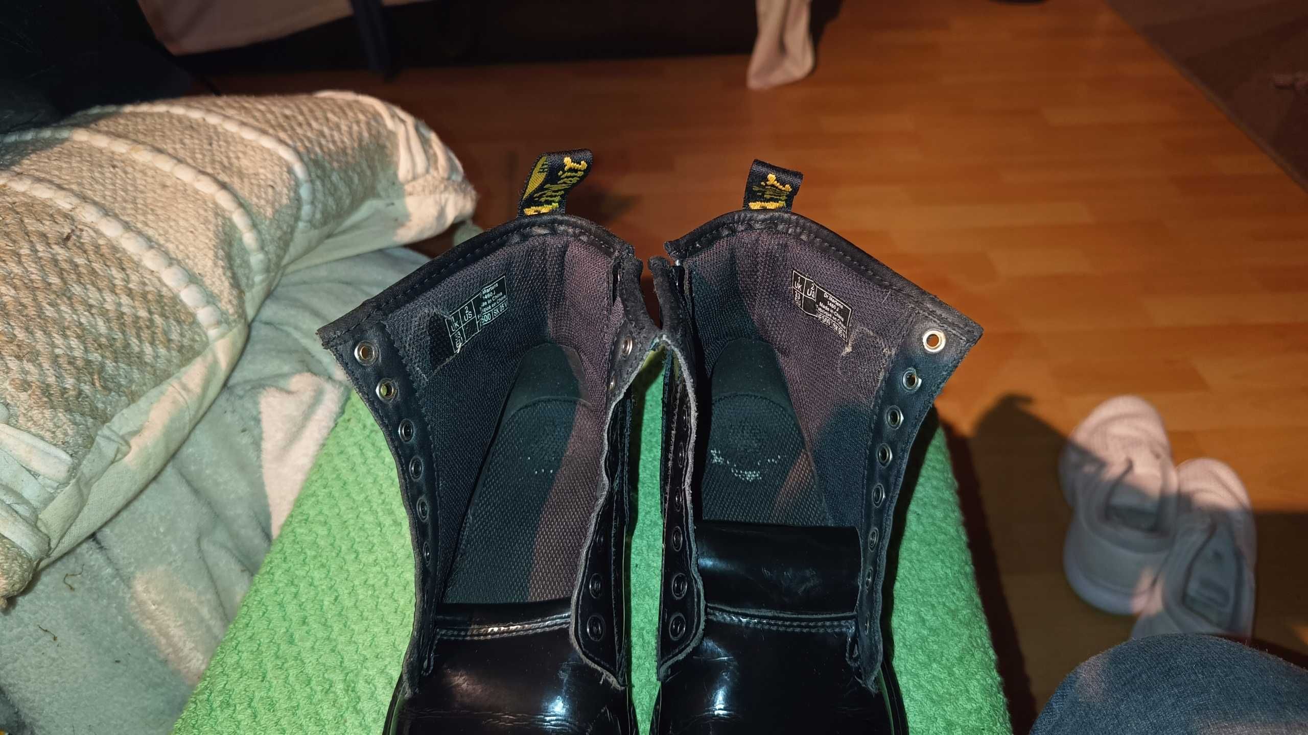 Dziecięce glany DR.MARTENS 1460 J r.33 skóra lakierowane stan b.dobry
