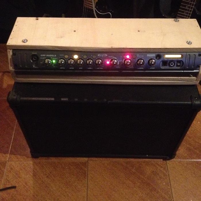 Amplificador de Guitarra LINE6 Stereo 120w VENDO/TROCO