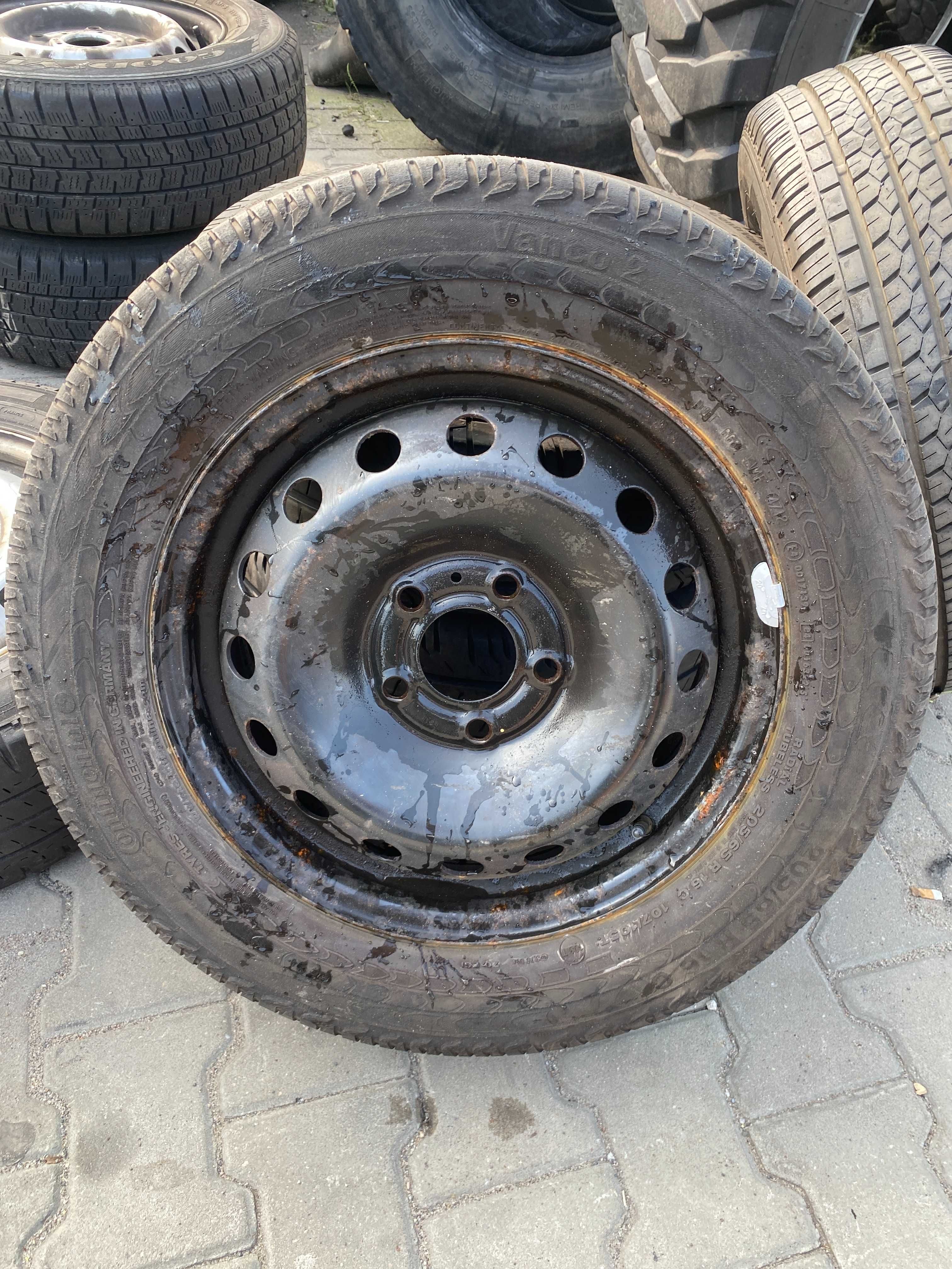 Koło Renault 205/65r16c Continental Vanco 2 dot 4712
