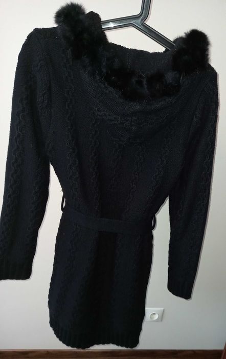 Sweter długi z kapturem