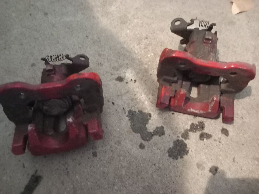 Do rowera zaciski tylne Renault Megane 3