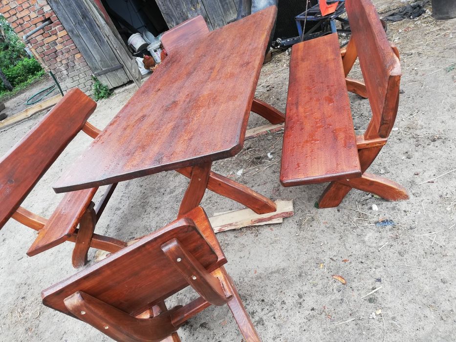Zestaw ogrodowy ławki krzesła stół kolor brąz