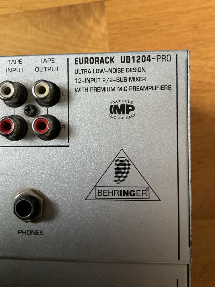 Behningrr UB 1204 Pro