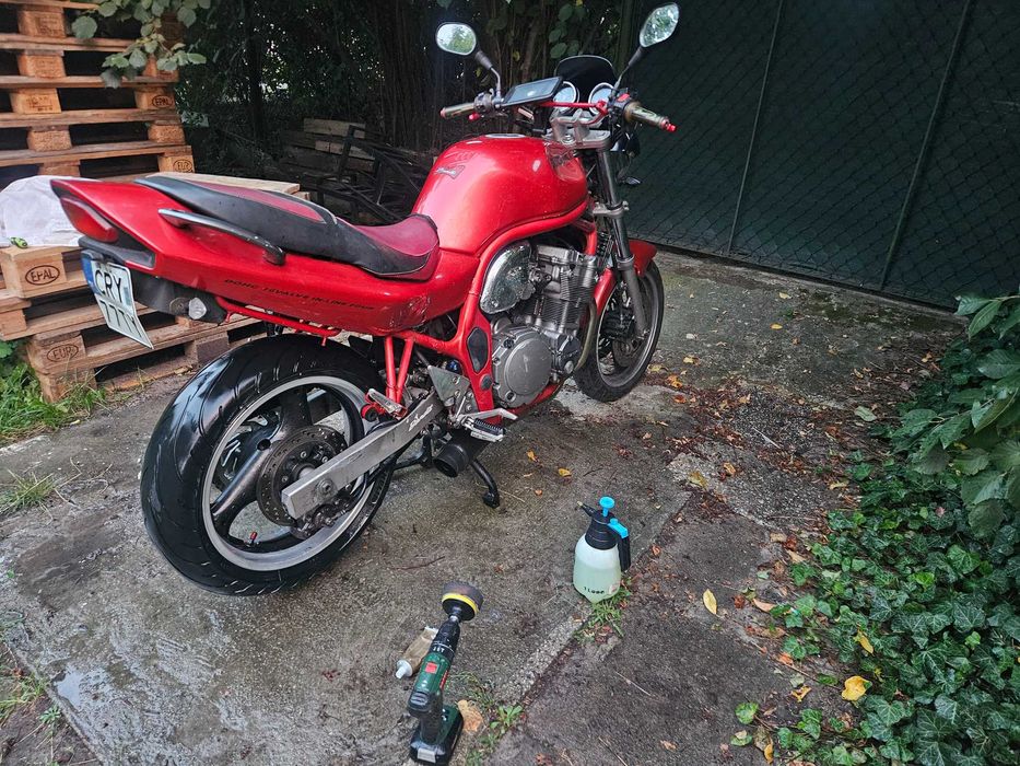 Suzuki Bandit 600