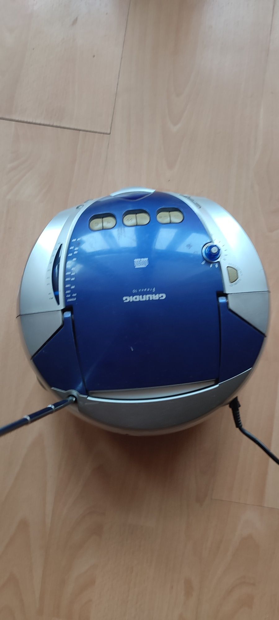 Магнитофон Grundig