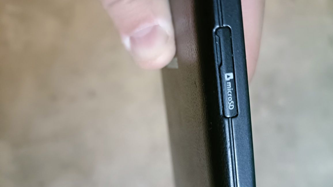 Tablet Samsung Galaxy TAB 3 LTE-T 113