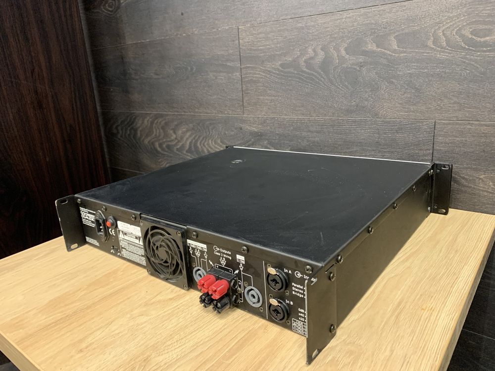 Потужний  професійний підсилювач класу D 1500Вт Crest audio SD1500
