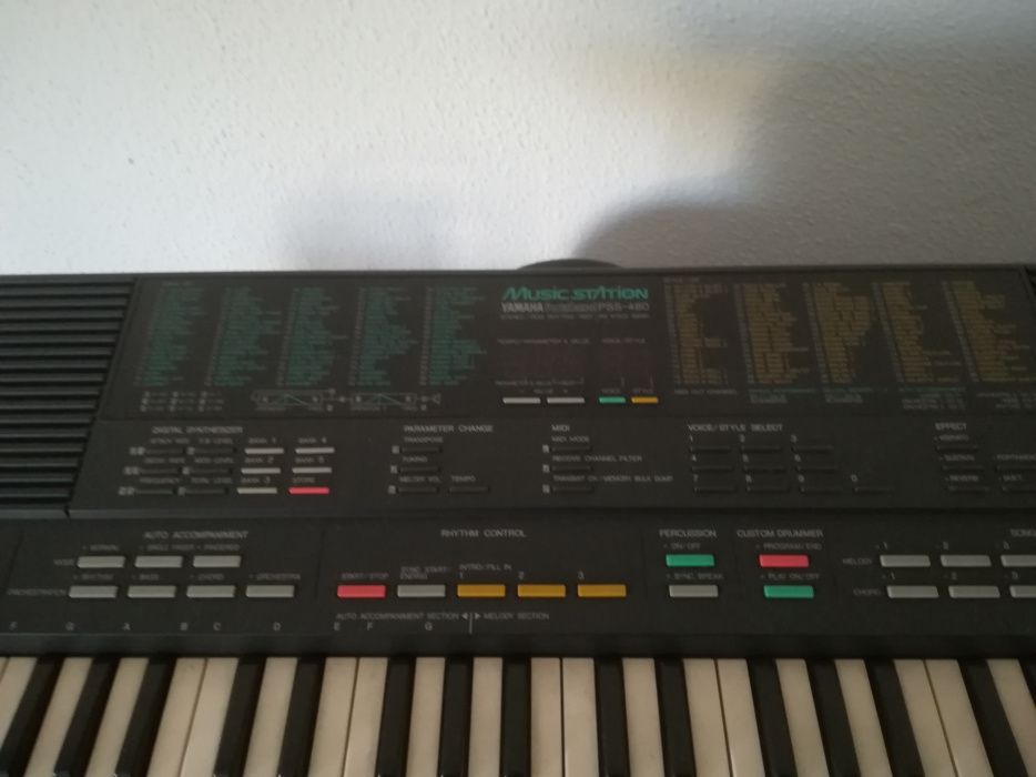 Piano eletrónico