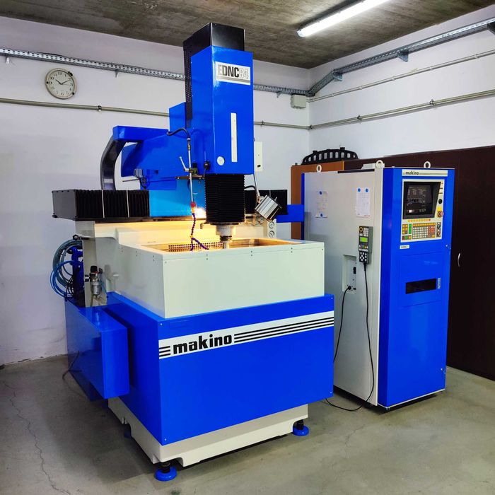 Elektrodrążarka wgłębna MAKINO EDNC64 EDM stan doskonały bez wkładu