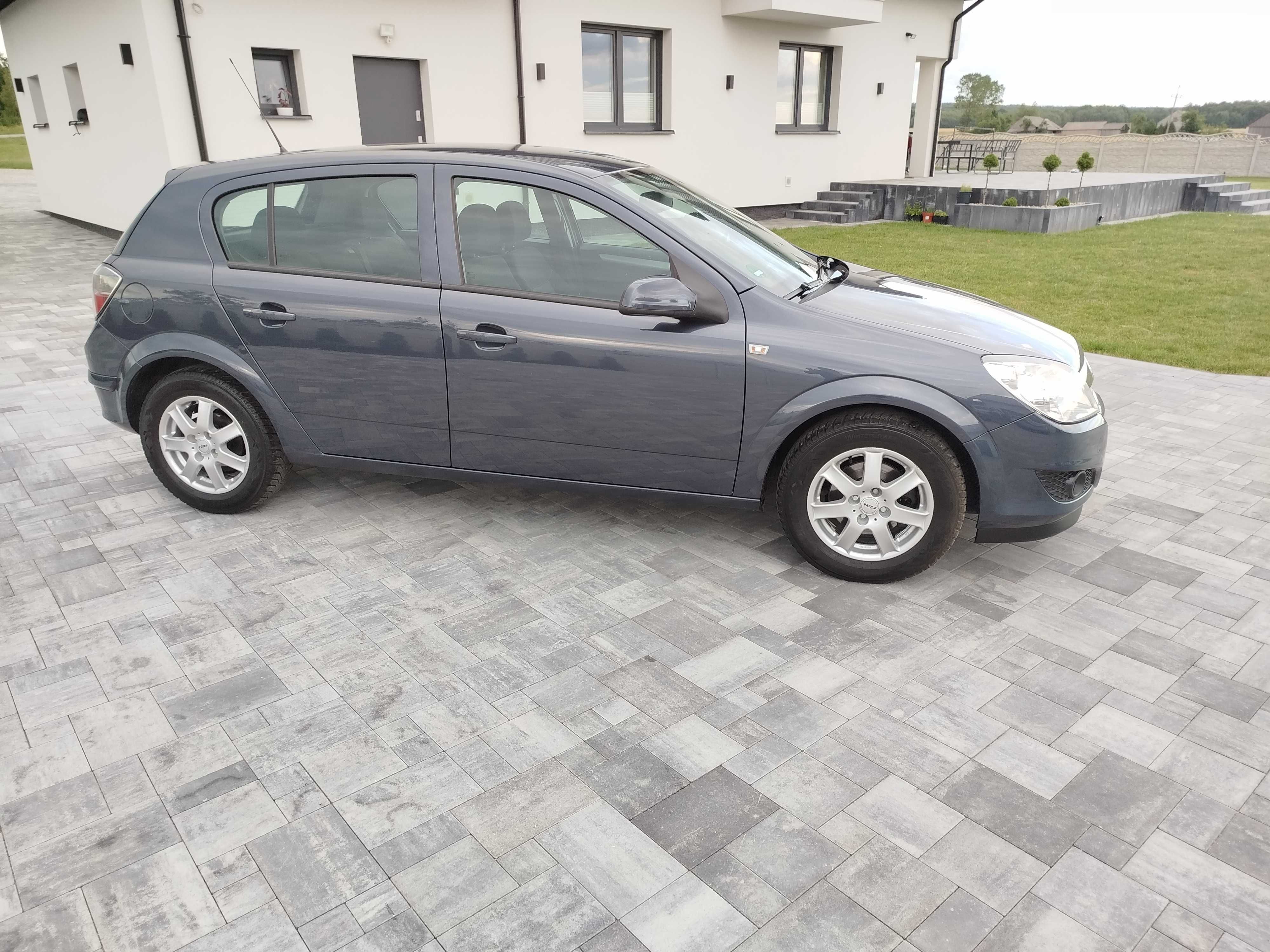 Opel astra 1,4 b klimatyzacja w oryginale z Niemiec super stan