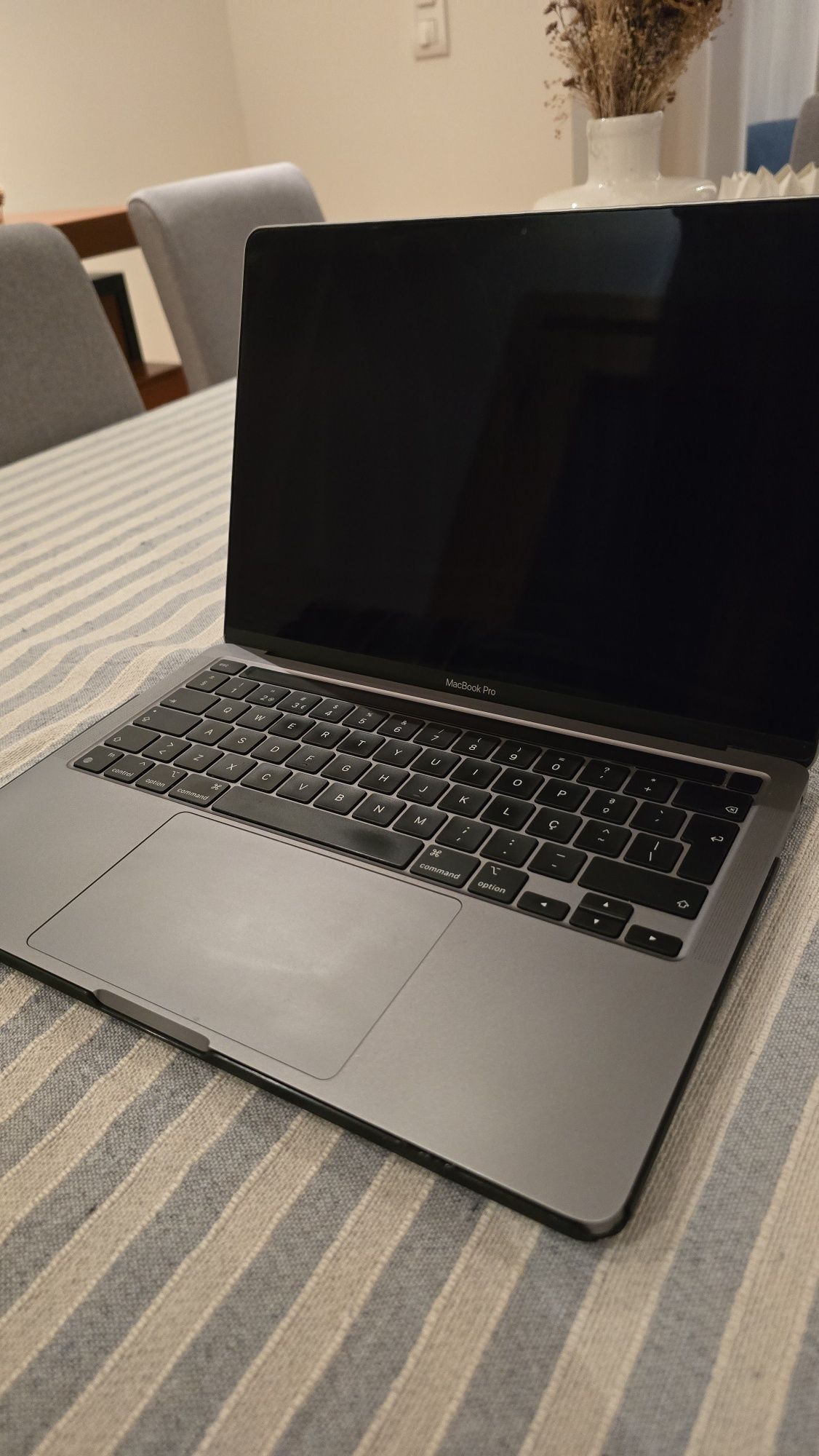 MacBook Pro M1 256GB Touchbar c/ NOVO. Troca/retoma. Teclado PT-P