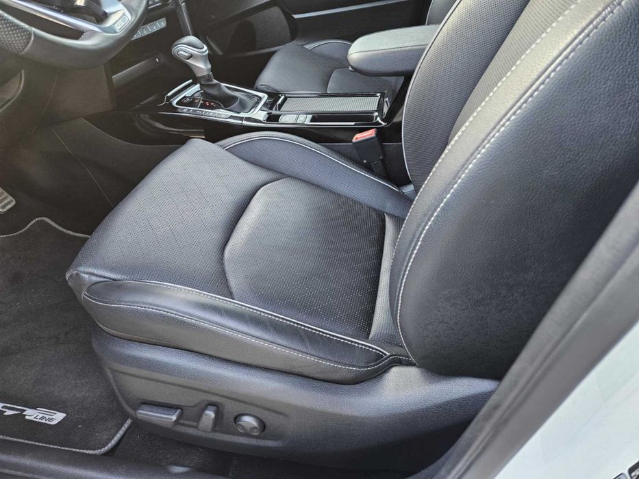 Kia cee'd GT Lain Heczbek Biała perła