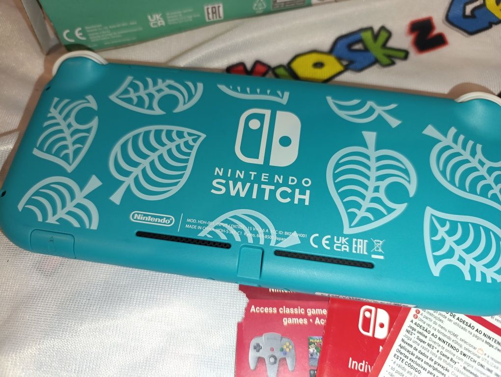 Konsola Nintendo Switch Lite edycja Animal Crossing ładny stan sprawna