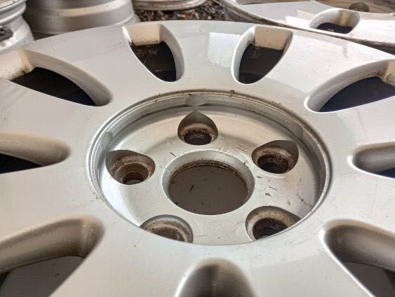 Felgi aluminiowe AUDI 16 5x112