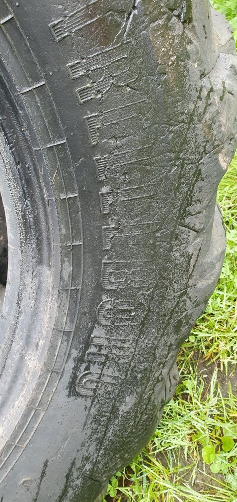 Opona 710/40/24.5 treleborg