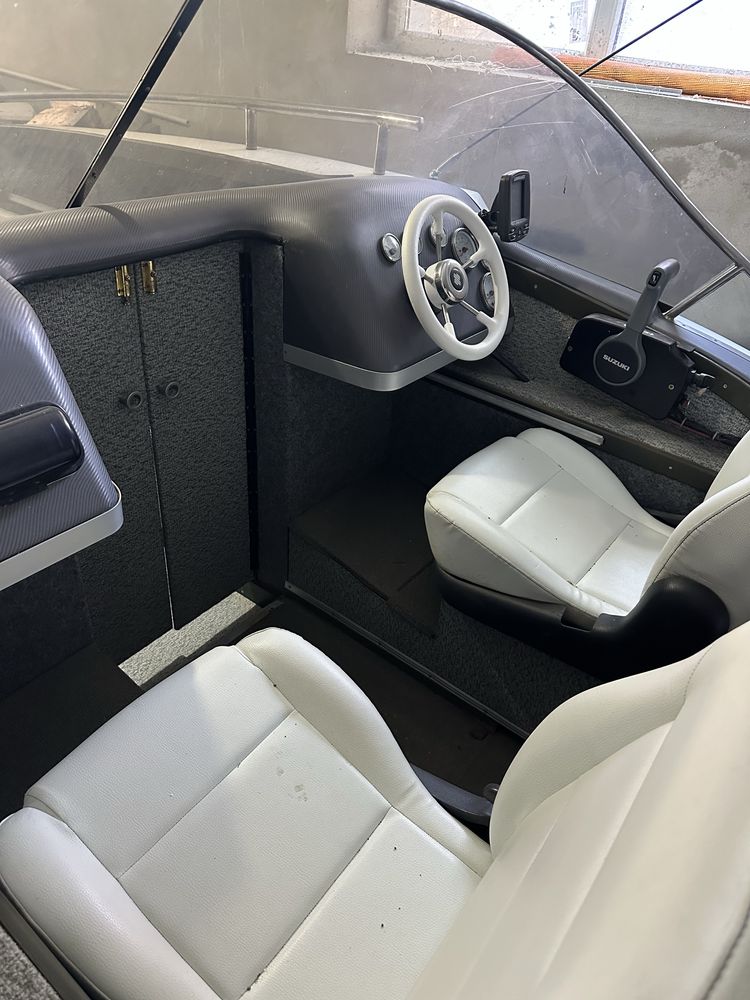 Катер  Амур Suzuki140