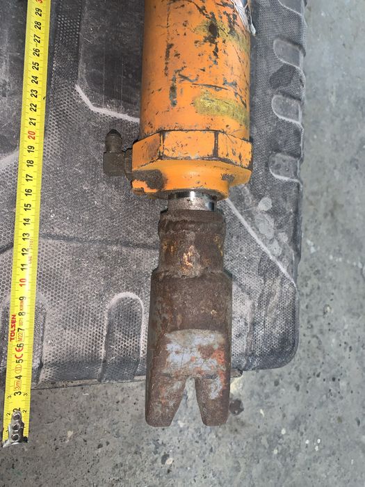 Гідроциліндр гідравлічний 20т