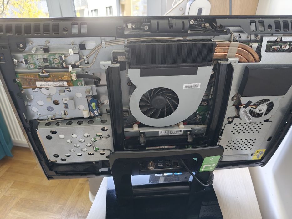 Komputer HP TouchSmart 610 24"  dotykowy, potężna stacja robocza