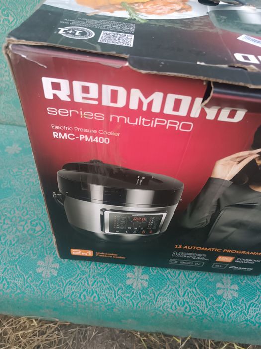 Мультиварка Redmond